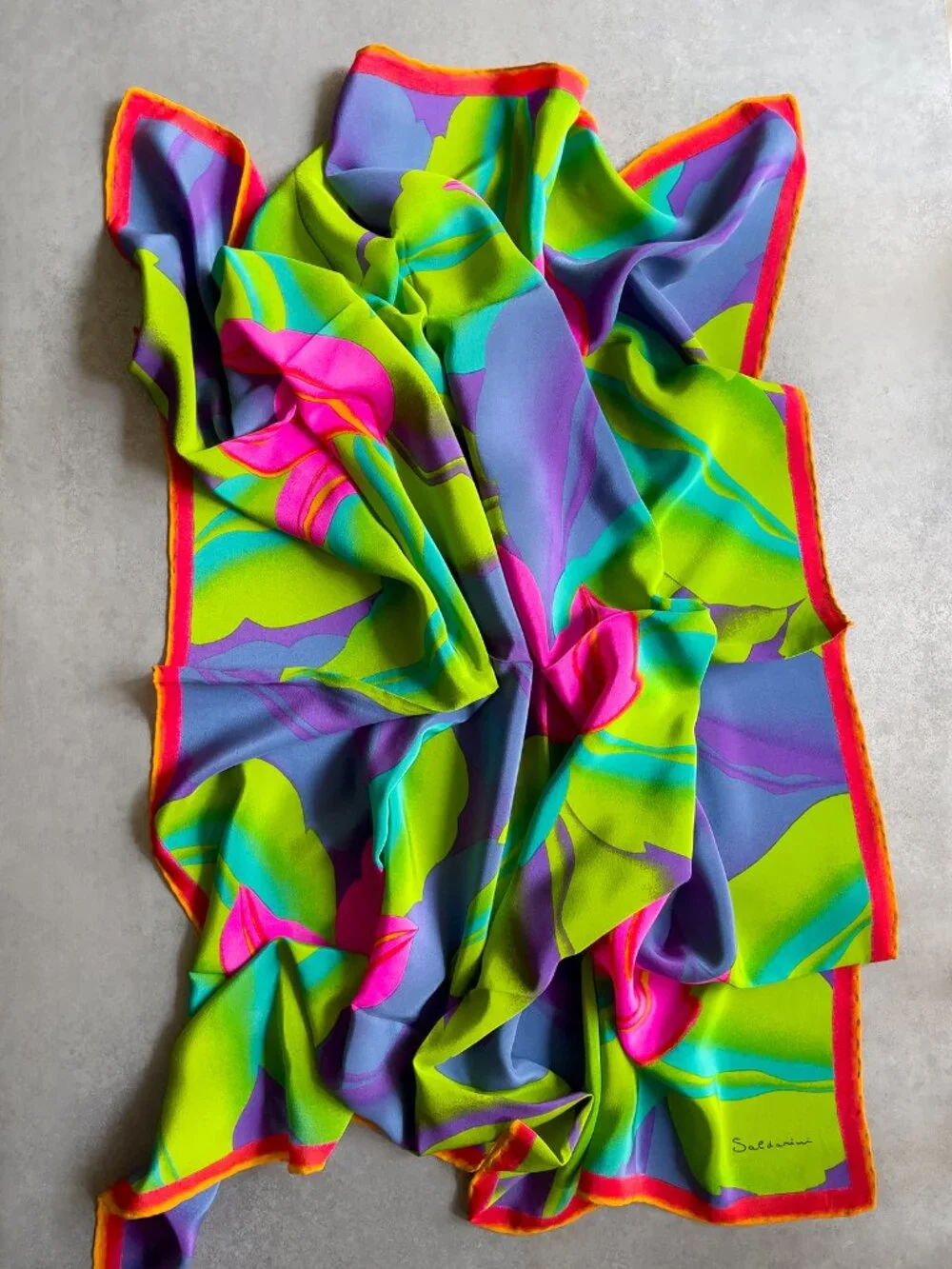 Vintage Saldarini Silk Scarf – Bold & Vibrant Floral Design